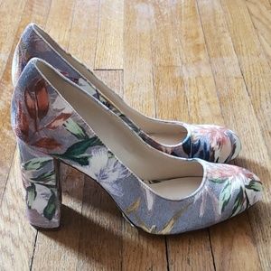 Nine West Floral Velvet Pumps | 7.5